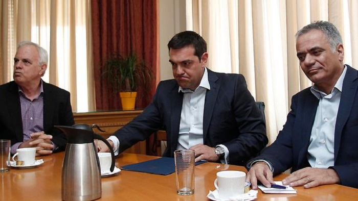 Tsipras bildet griechische Regierung um
